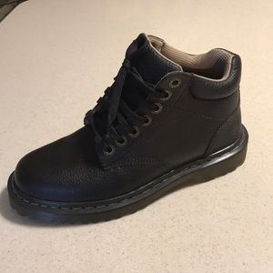 DR. MARTENS Men’s 8 Brown Harrisfield Boot